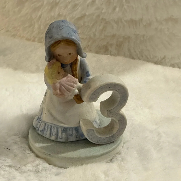 Vintage Holly Hobbie Birthday Collection 3 Hand Painted Bisque Porcelain Statue - Picture 2 of 9